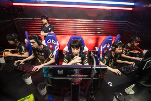 开局马刺以 开局马刺以